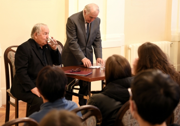 O gwarze, Godach, korzeniach i nie tylko